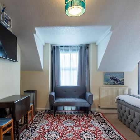 The Ambleside Apartments - Self Catering With Private Kitchen - Best For Location Exterior foto